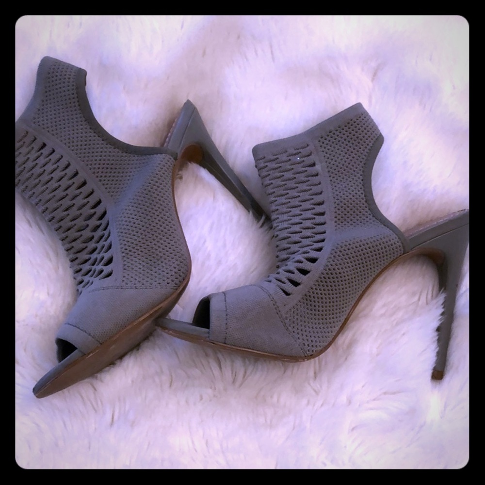 Unique Zara heels